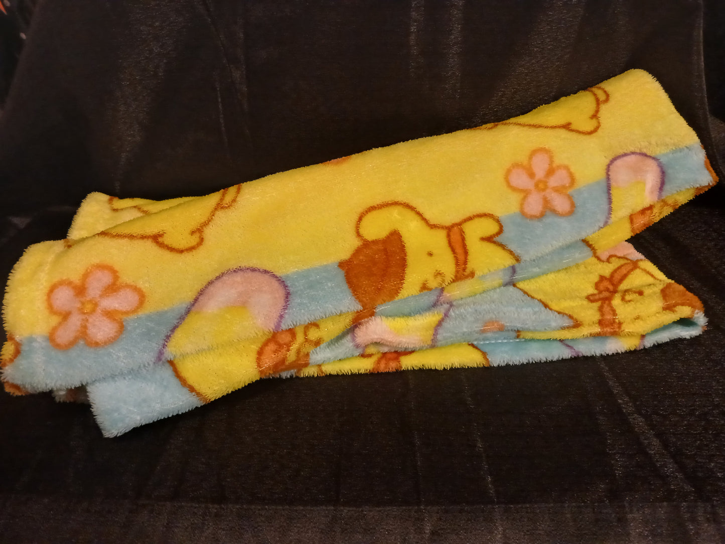 Sanrio Hello Kitty Pompompurin Plush Blanket